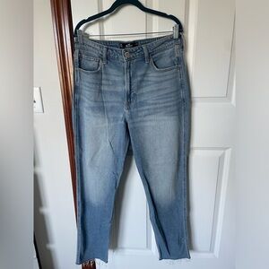 Hollister High Rise Mom Jean